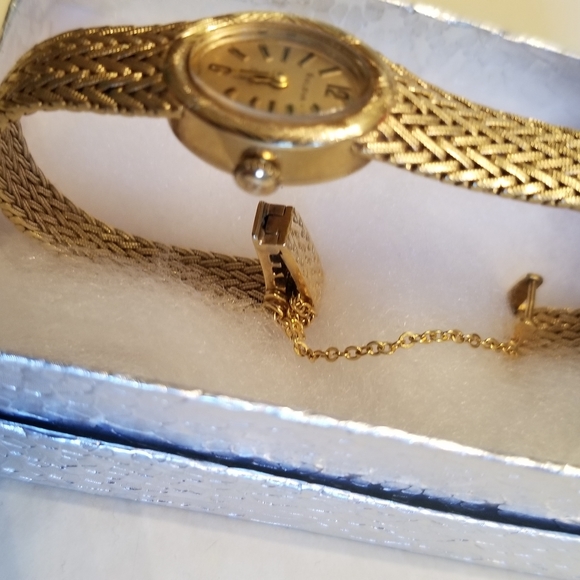 Solid 14k Christian Dior 23 wind up watch - Picture 2 of 7